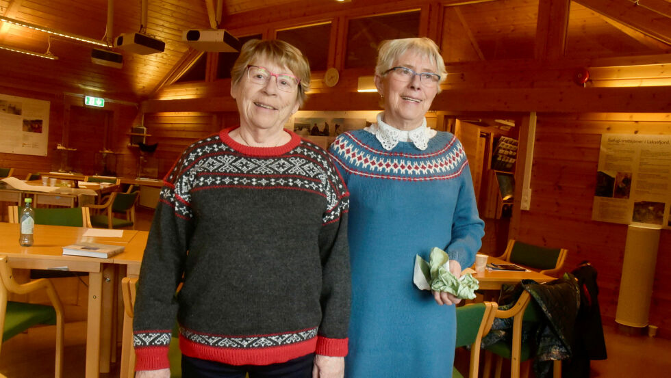 Søstrene Svanhild Paulsen og Aina Hanssen bidro på fortellerverkstedet.
 Foto: Irmelin Klemetzen