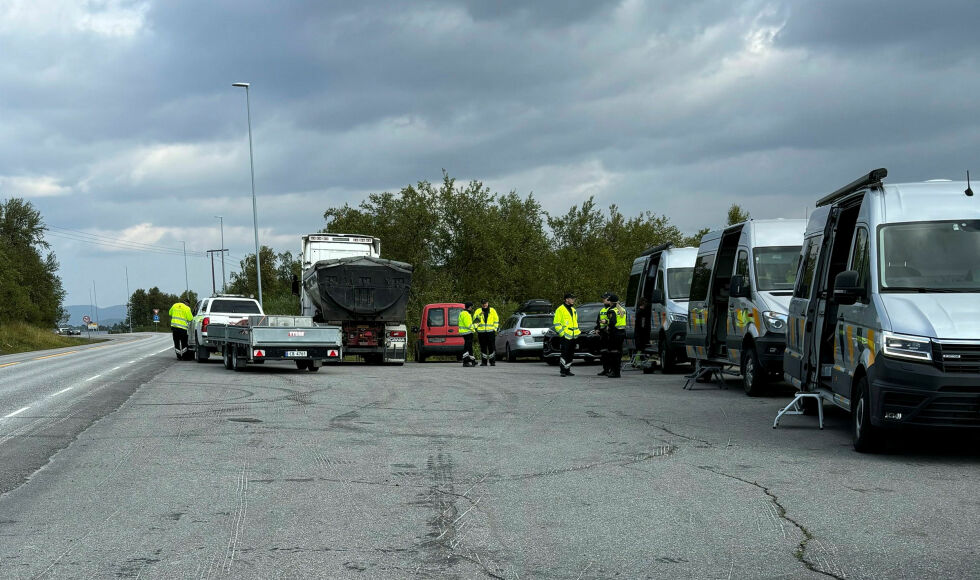 Kontrollen i Kirkenes ble holdt på Langstrekka på E6 inn mot byen.
 Foto: Statens vegvesen