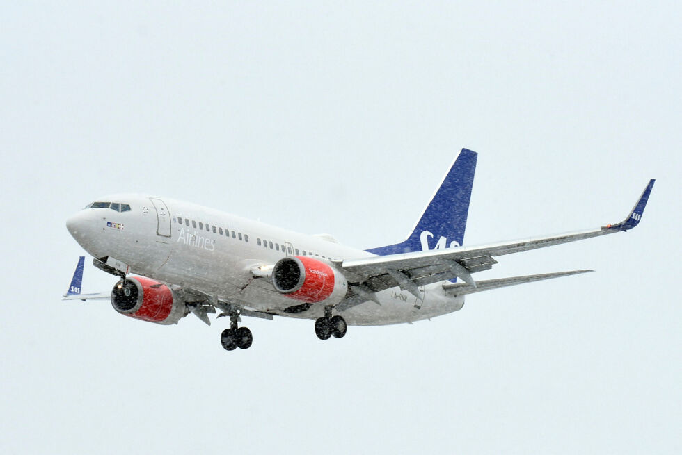 I 2020 startet SAS opp sin nye helårsrute mellom Oslo og Lakselv. Her går rutas første fly inn for landing på Banak. Neste sommer blir det tre ukentlige direkteflyvninger.
 Foto: Marius Thorsen