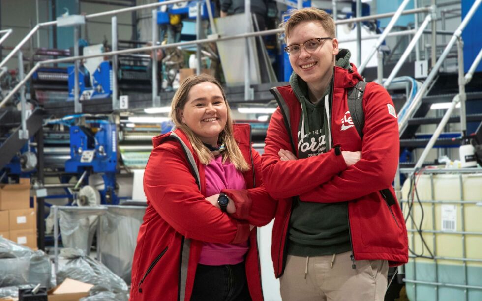 I fjor kom Rikke Jacobsen og Nathaniel H. Larsen på uventet besøk til Trykkeriservice og Ságat i Lakselv.
 Foto: Karolina Ulfig