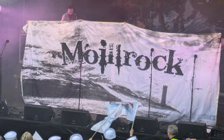 En av byens stoltheter heter Moillrock, landets nordligste rockeband