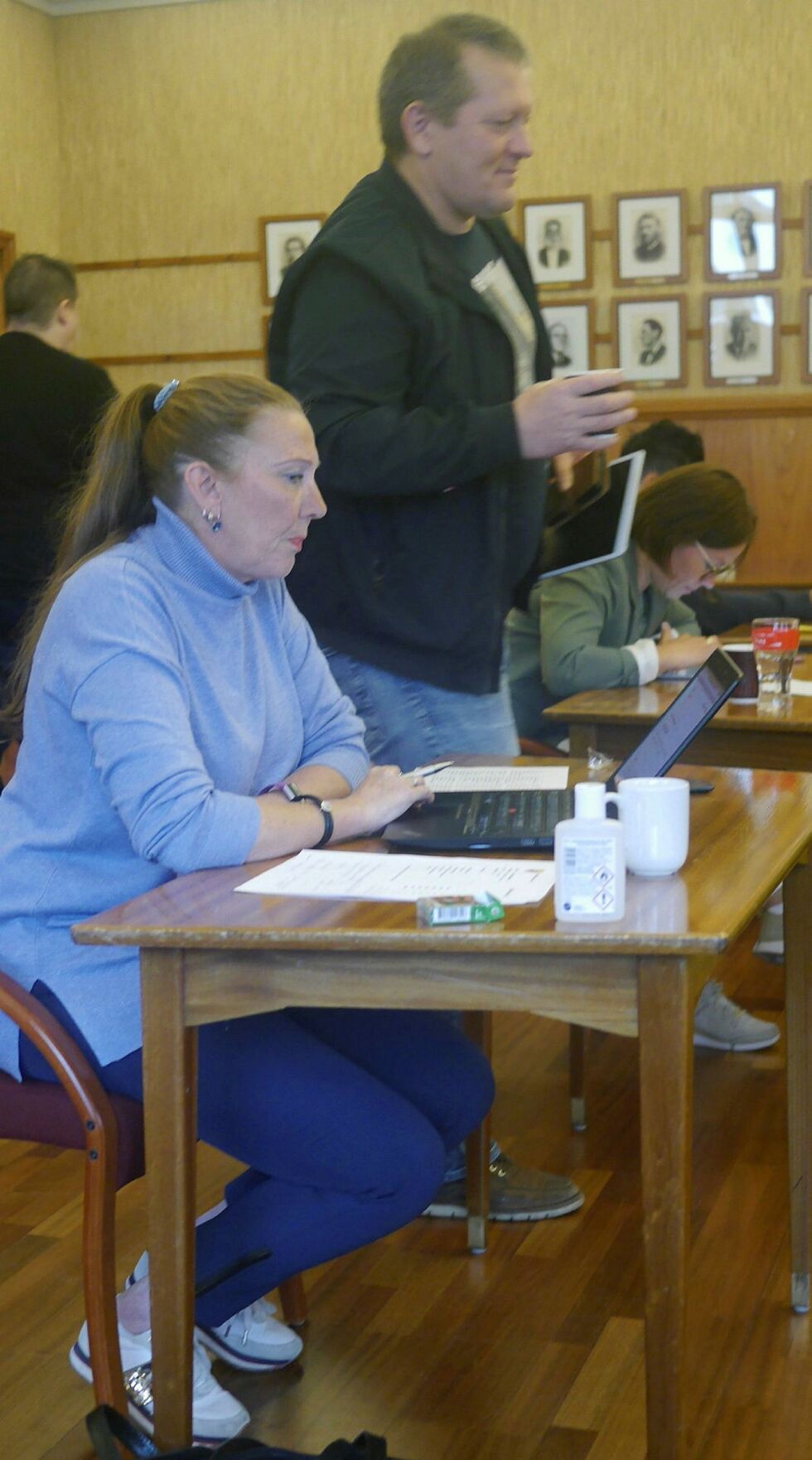 Kari Lene Olsen (Ap) karakteriserte i Nordkapp formannskap tirsdag de krav som varaordfører Tor Mikkola (Sp) har fremmet om økonomisk godtgjørelse for politisk arbeid som grådighet. Foto: Geir Johansen