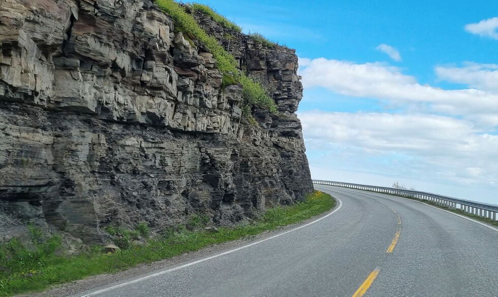 Planen er å gå cirka 10 meter inn i bergnabben for å bedre sikten.
 Foto: Torbjørn Ittelin