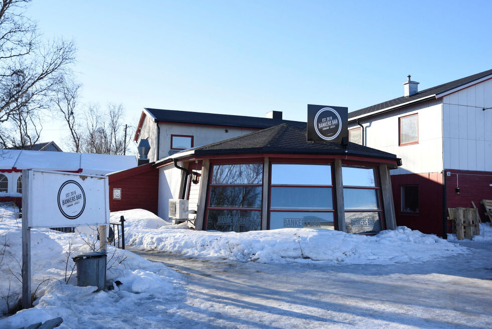 Bankers Bar, Blakcout AS, Lakselv mister skjenkebevillingen i ti dager.
 Foto: Sara Olaussen Stensvold