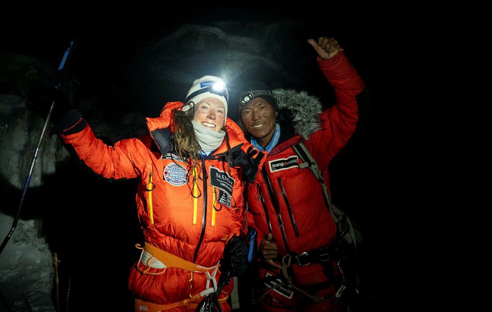 Kristin Harila har lenge jobbet med prosjektet der hun har som mål å finne sin klatrepartner Tenjen Lama Sherpa som omkom på fjellet Shishapangma i fjor høst. Her er de to sammen under fjorårets ekspedisjon.
 Foto: Field Productions