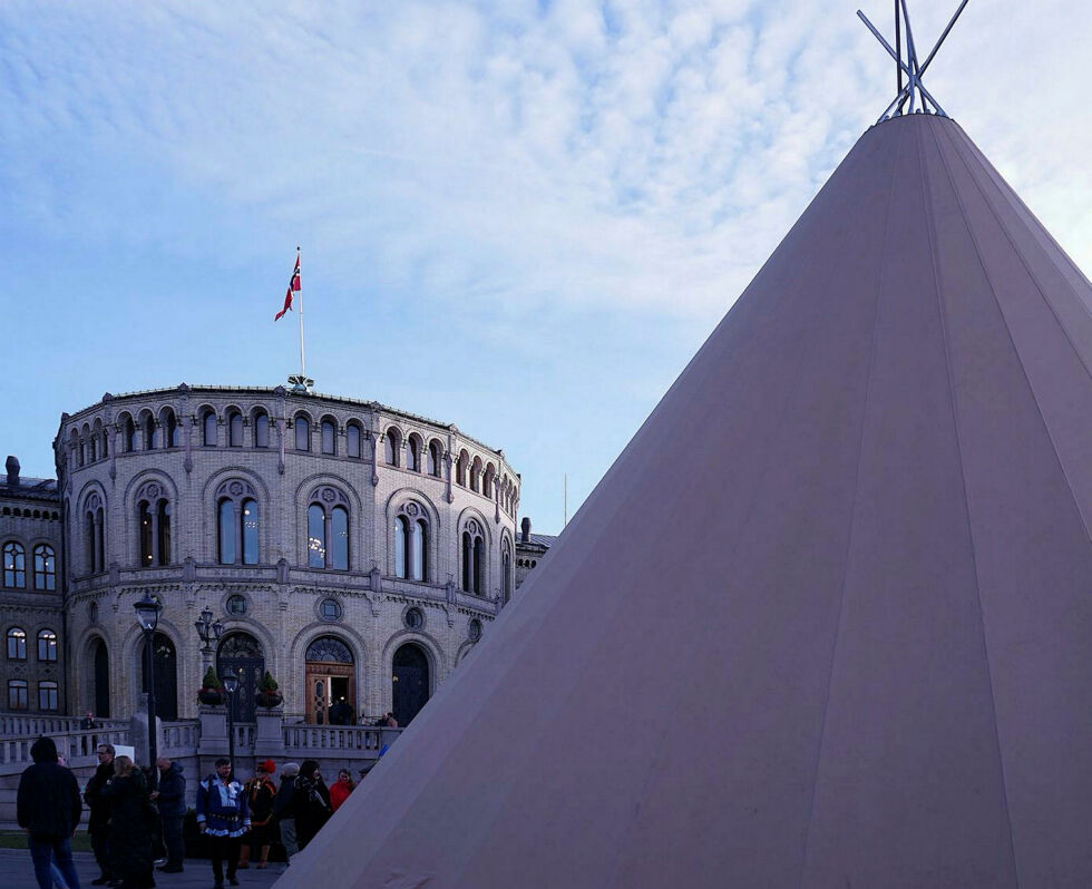 Historiker Steinar Pedersen ser klare likhetstrekk mellom den historiske kolonialismen og dagens situasjon.
 Foto: Tone H H Bull-Kjølaas