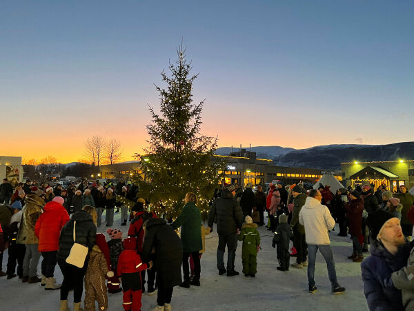 Vellykket julehandel i Lakselv: Solgte for  kr i timen