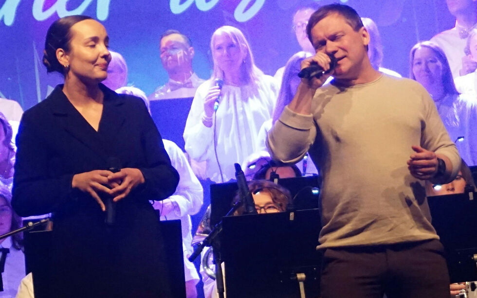 Eirin Henriksen og Jan Magne Gaare sang «Up where we belong».
 Foto: Geir Johansen