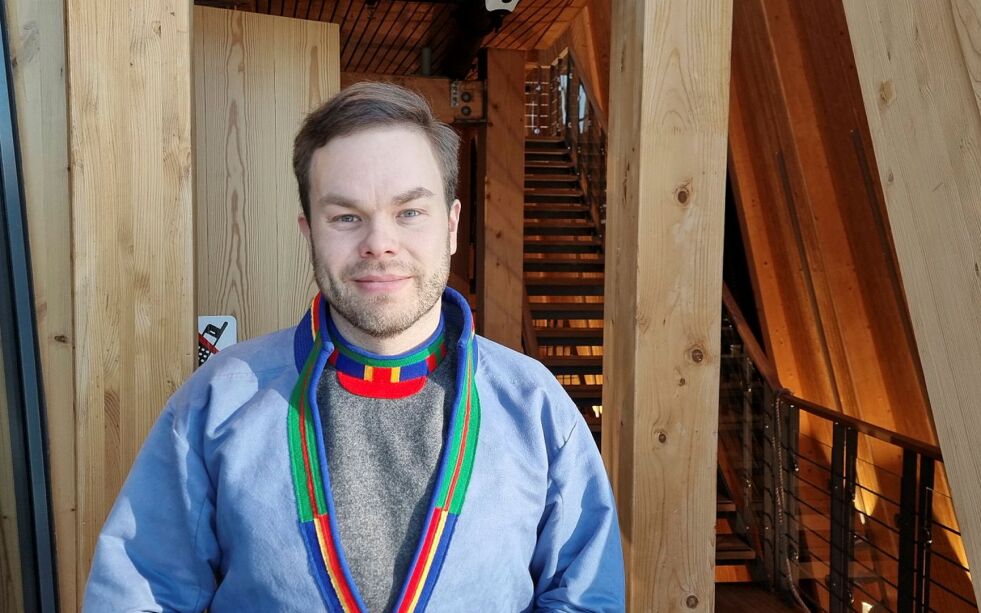 Sametingsråd Mikkel Eskil Mikkelsen (NSR) er Sametingets «språk- og oppvekstminister».
 Foto: Steinar Solaas