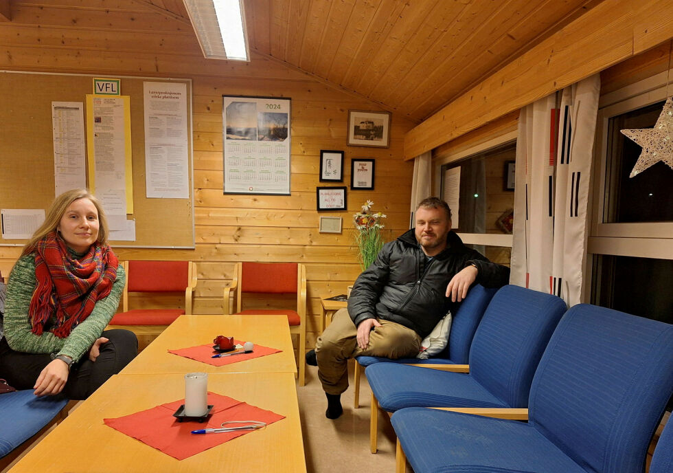 Leder Aili Cecilie Sæverud og nestleder Elling Ellingsen ved Boftsa skoles FAU ber politikerne om å være tydelige på sine prioriteringer.
 Foto: Torbjørn Monsen