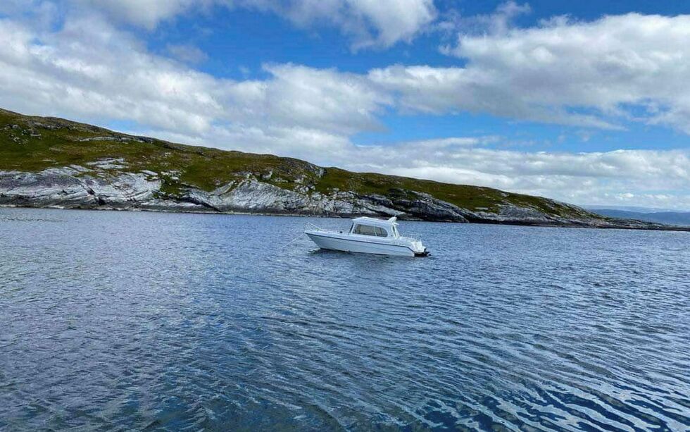 Reidar Johnsen savner båten sin, som skal ha forsvunnet fra fortøyningen i Storbukt i Billefjord.
 Foto: Privat