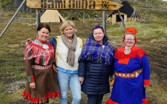Lærer turistene om det samiske