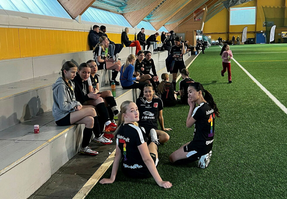 Spillere fra Hammerfest og Indrefjord.
 Foto: Margrete Vidal