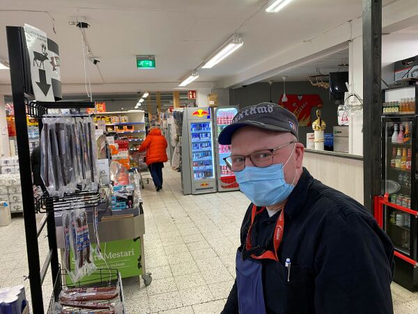 Kundene strømmer til finsk grensehandel igjen