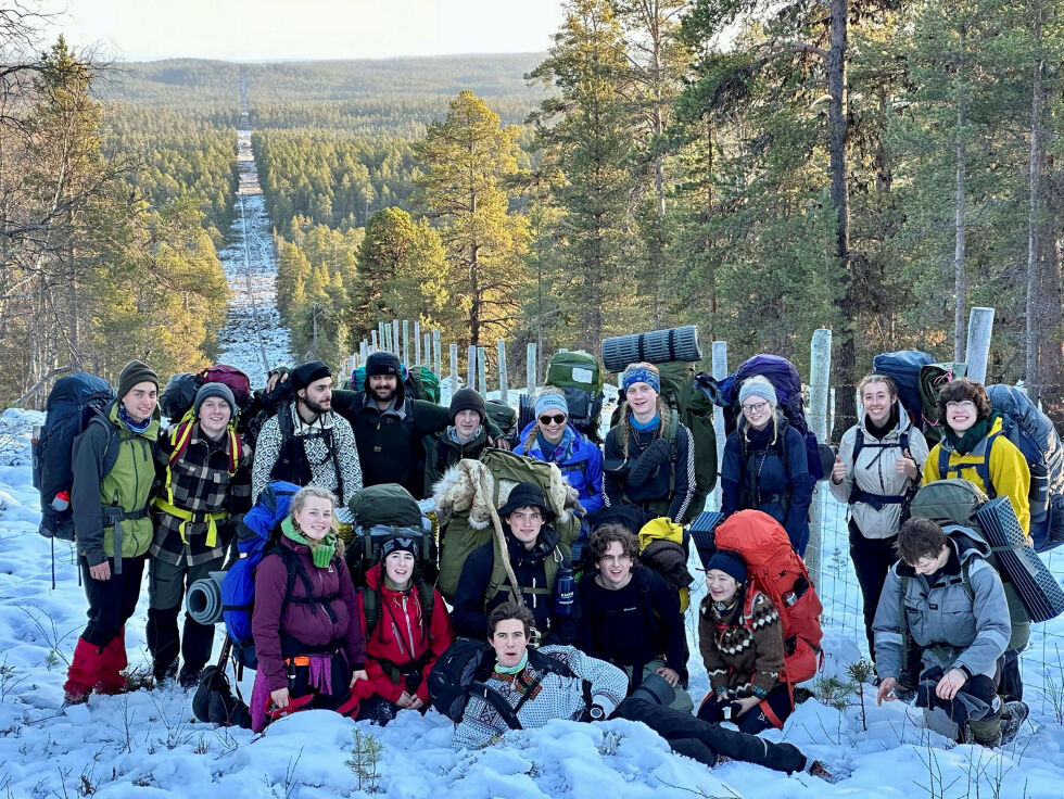 Skolen lover at elevene skal få prøve seg på ulike idretter i et friluftsmiljø.
 Foto: Pasvik folkehøgskole