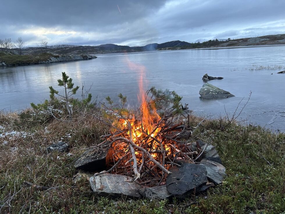 Foto: Ill.foto fra Rithájavri - eller Riddavann som manger sier