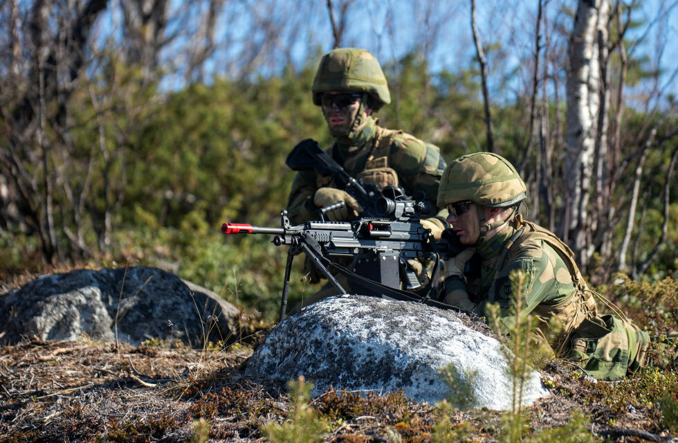 Soldatene i Utdanningskompaniet HV-17 har de siste månedene trent og utdannet seg innenfor forskjellige felt. Nå skal de ut på en avsluttende øvelse i Lakselv.
 Foto: Irene Andersen