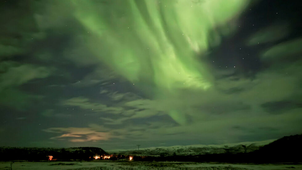 Jakten på nordlyset lokker turistene til nordområdene.
 Foto: Irmelin Klemetzen