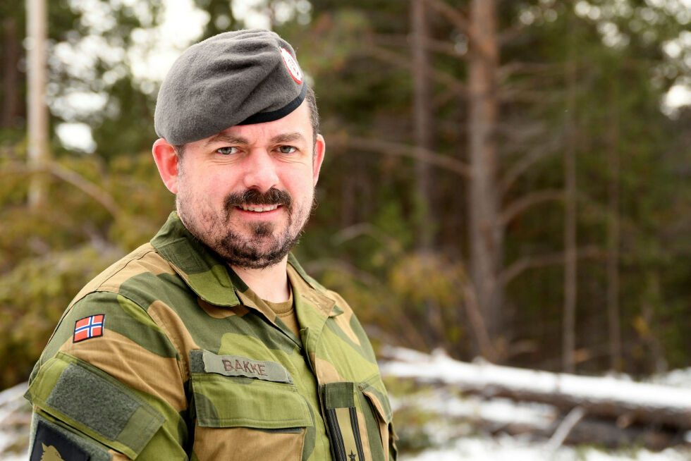 Sjef HV-17 oberstløytnant Tomas Bakke håper at beredskapsuka er klar for elevene på andre året i den videregående skolen allerede i 2025.
 Foto: Irene Andersen