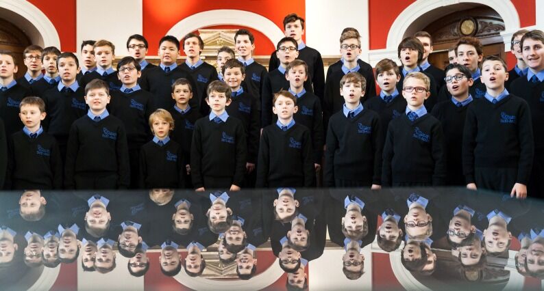 Guttekoret «Les Petits Chanteurs de Saint-Andrè de Colmar» består av rundt 60 gutter mellom sju og 20 år.